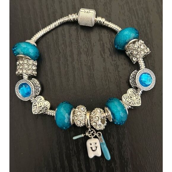 Tooth Dentist Charm Bracelet - Picture 1 of 1